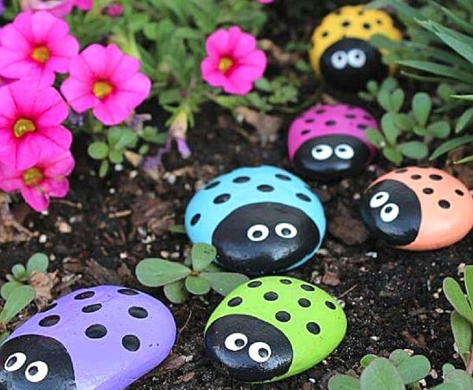 Garden Art Painted Rock A Had Great Fun Producing This Little Hand
