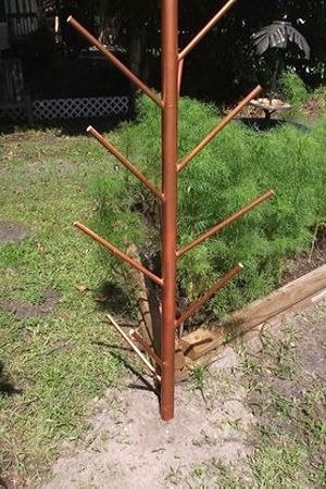 The cheaper-than-copper bottle tree frame.